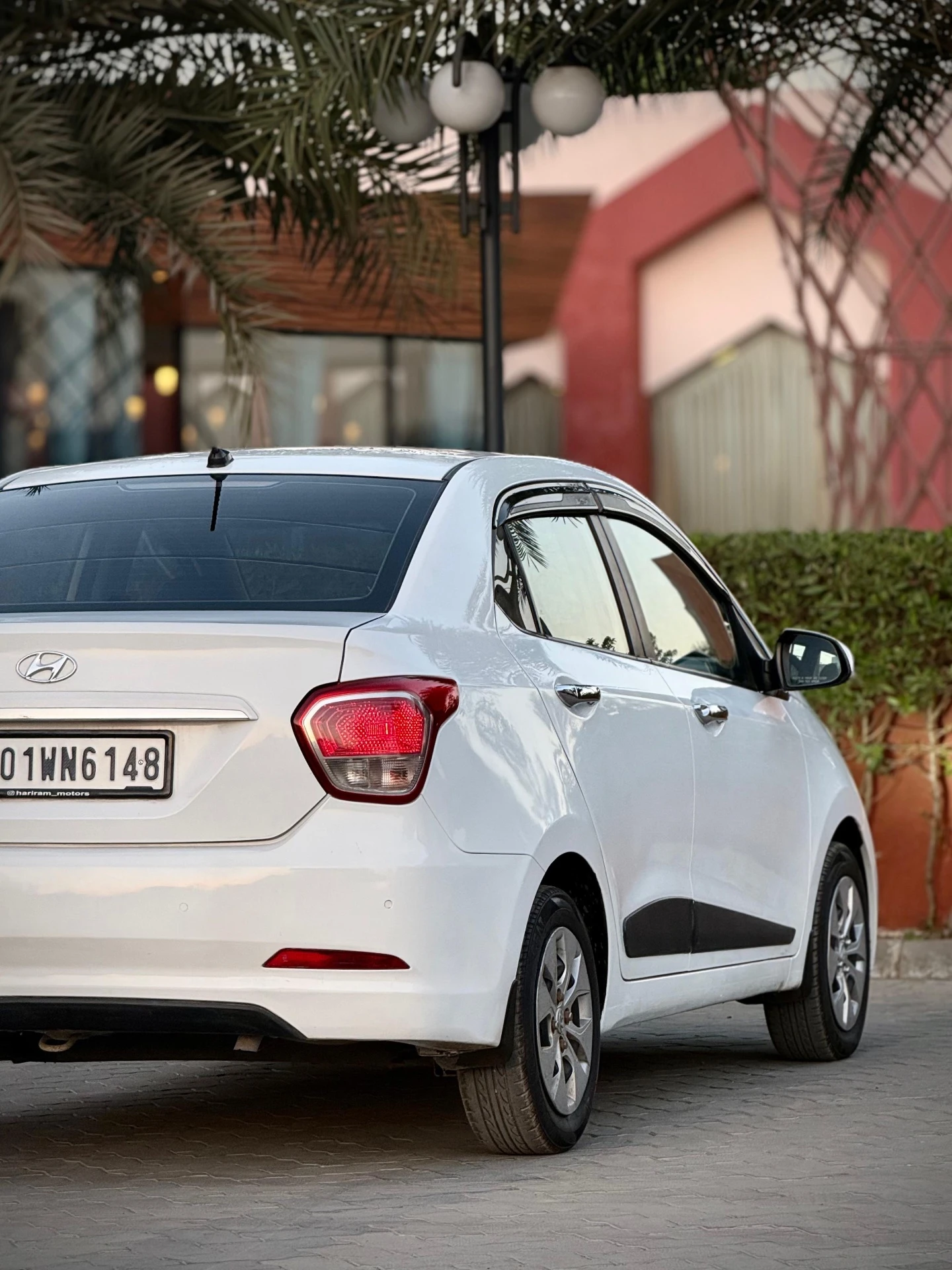 Hyundai Xcent (2017) 20