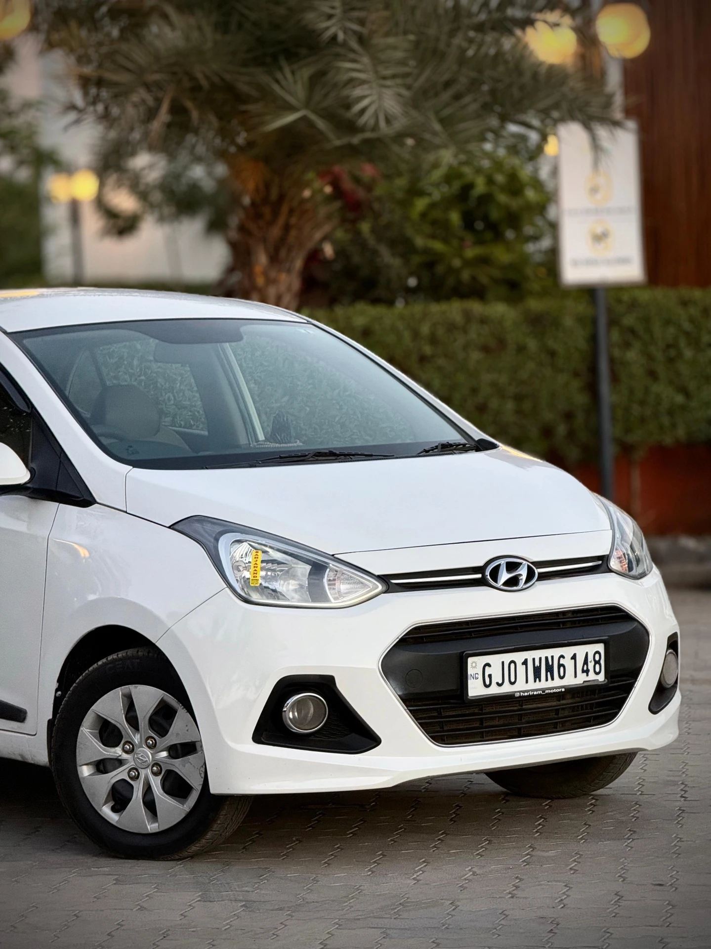 Hyundai Xcent (2017) 21