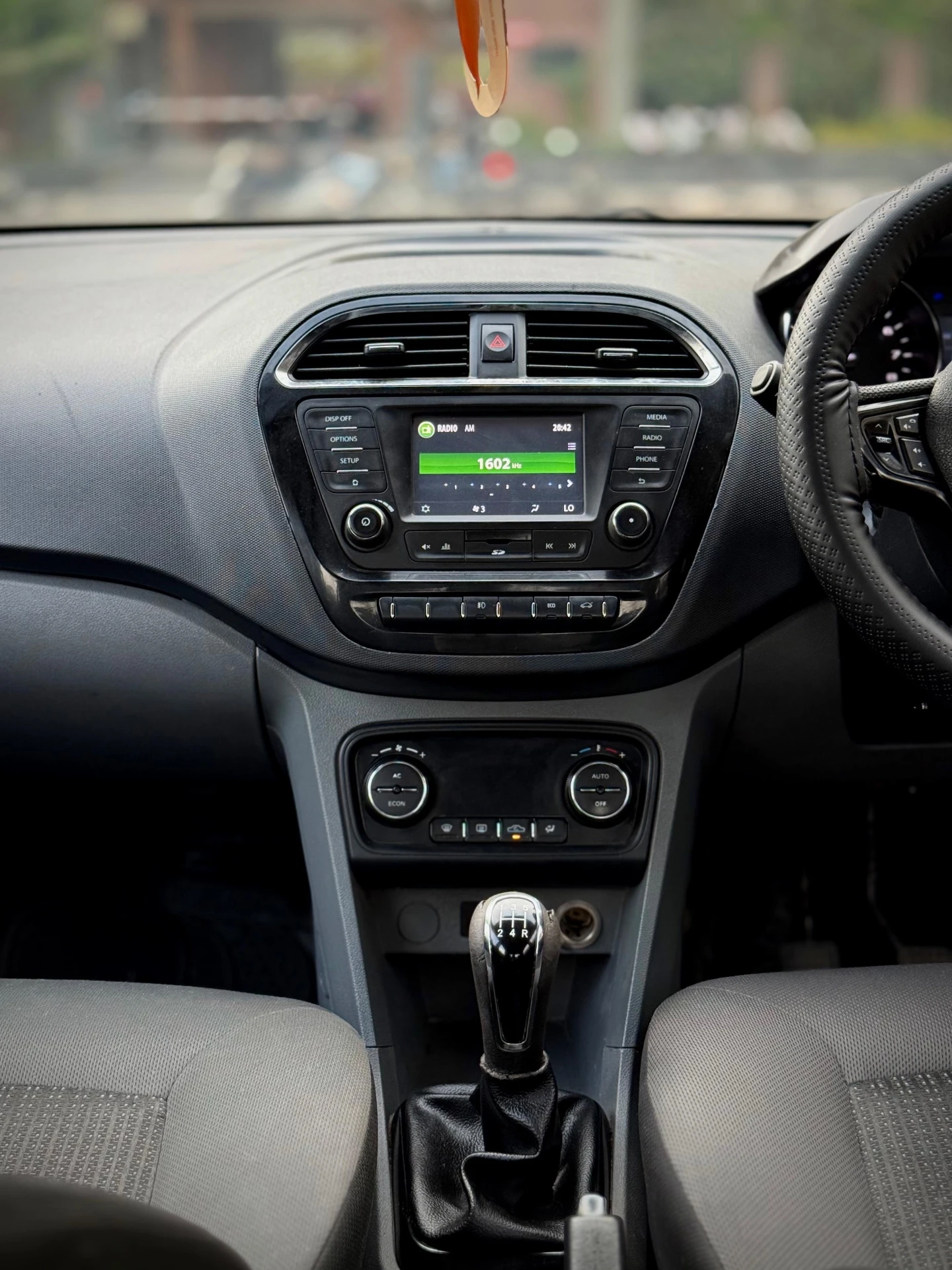 Tata Tigor (2018) 15