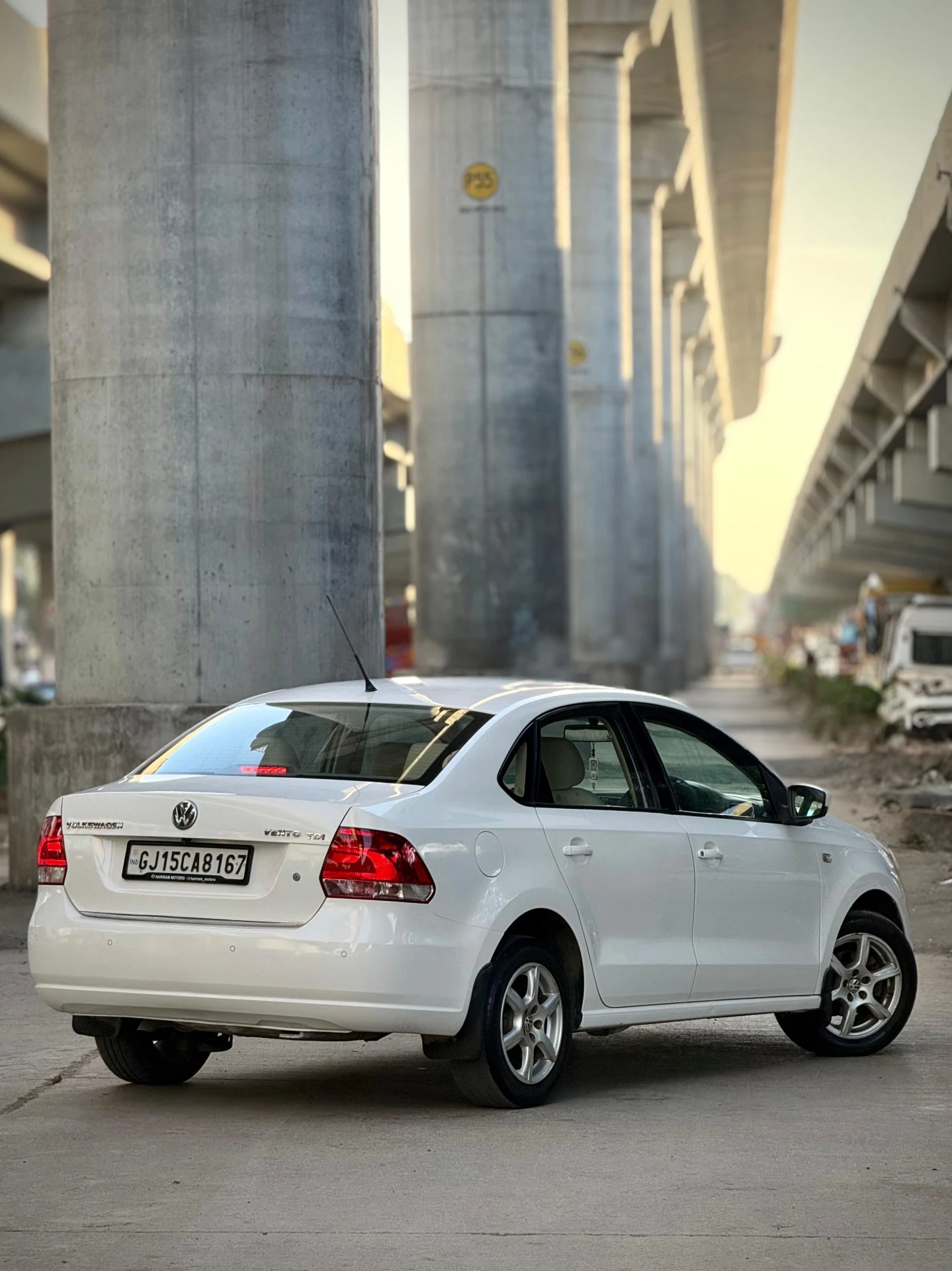 Volkswagen Vento (2012) 17