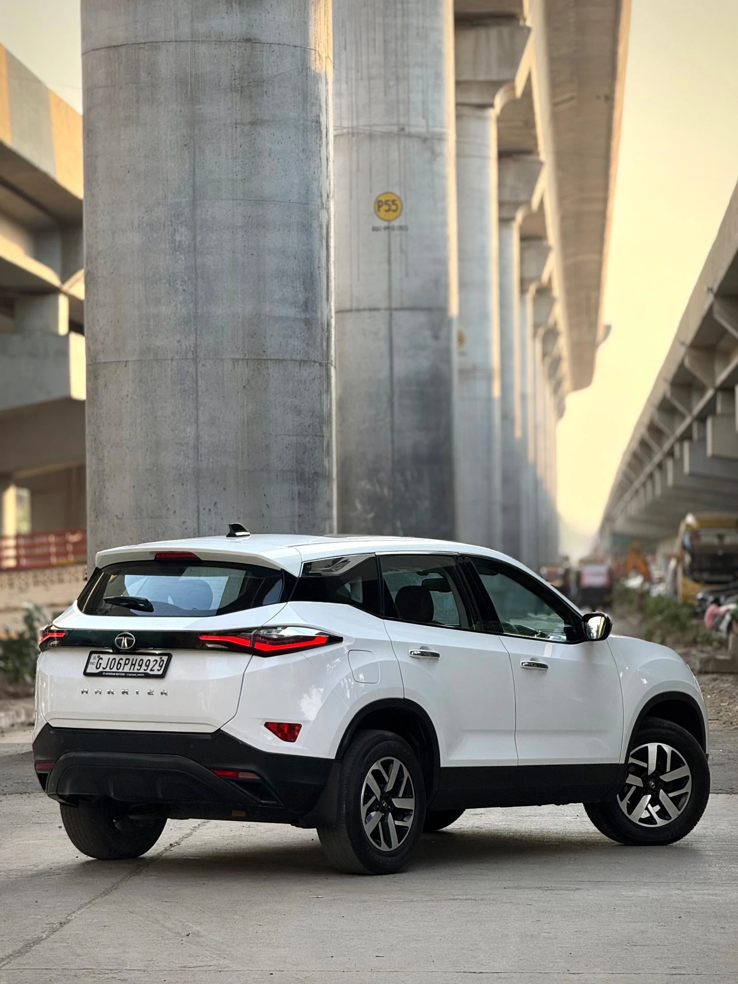 Tata Harrier (2022) 3