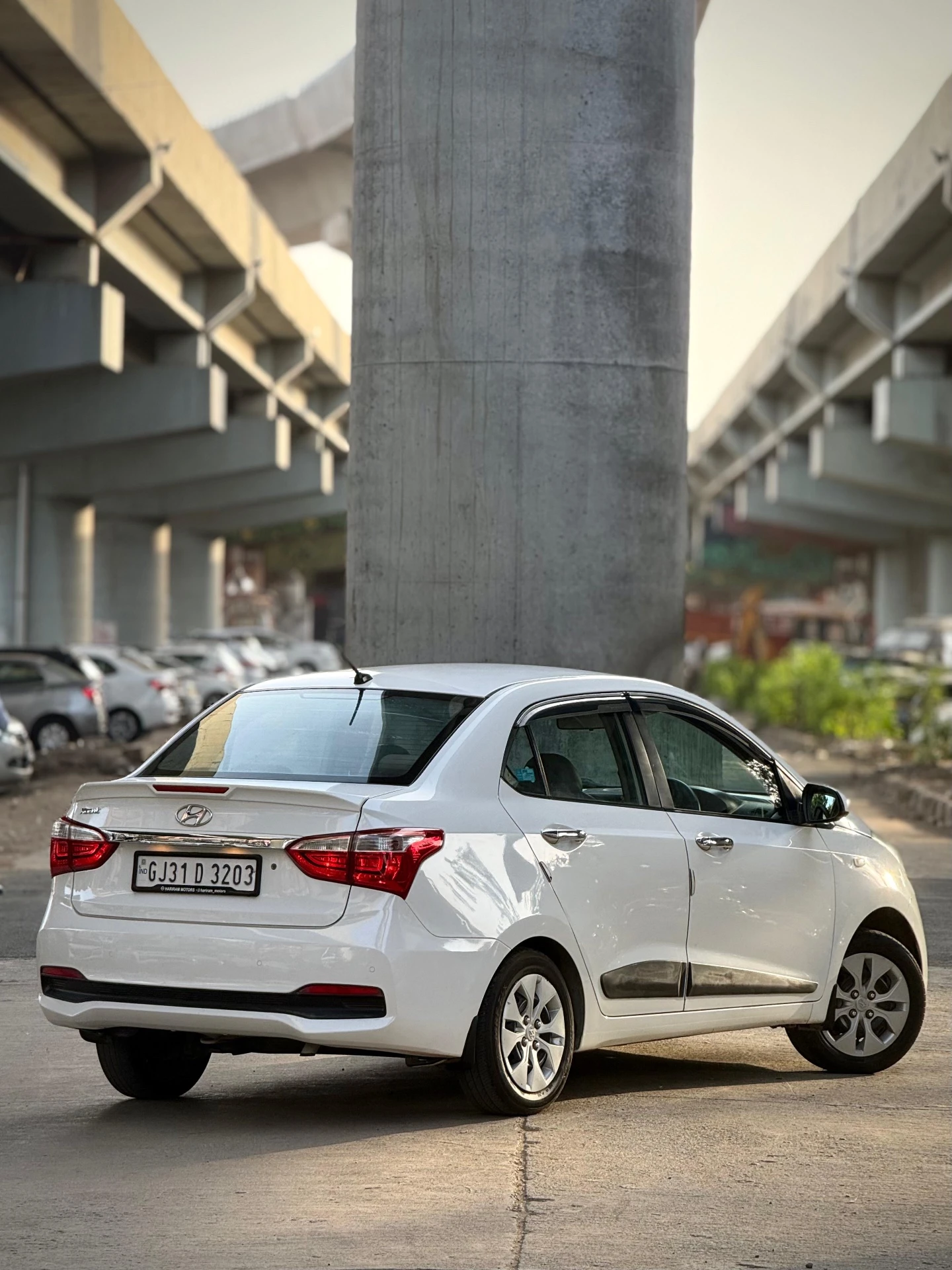Hyundai Xcent (2018) 4
