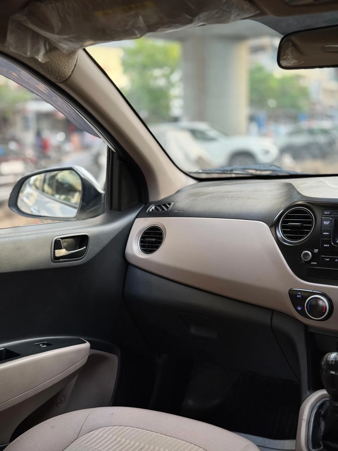 Hyundai Xcent (2018) 11