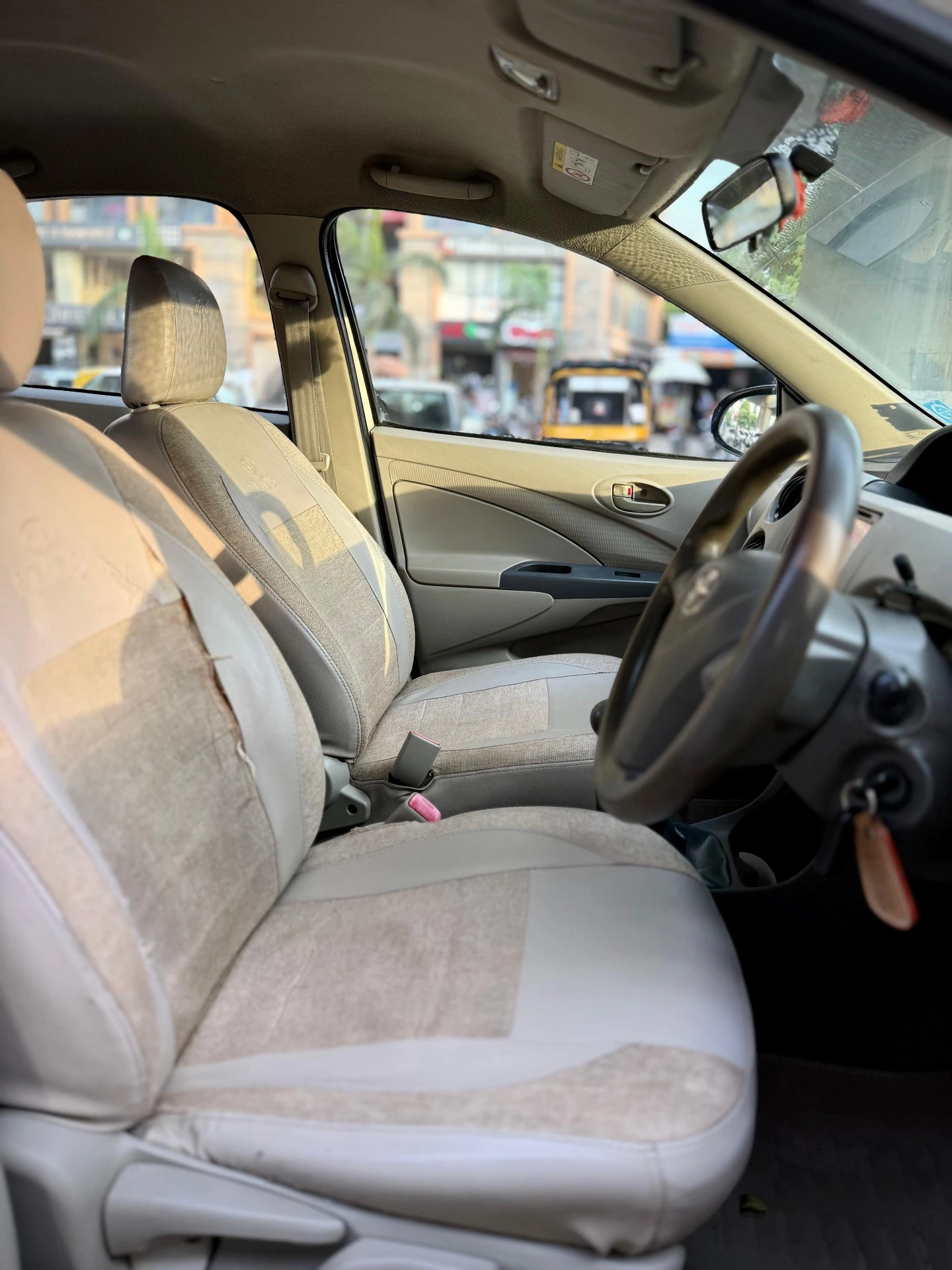 Toyota Etios (2015) 8