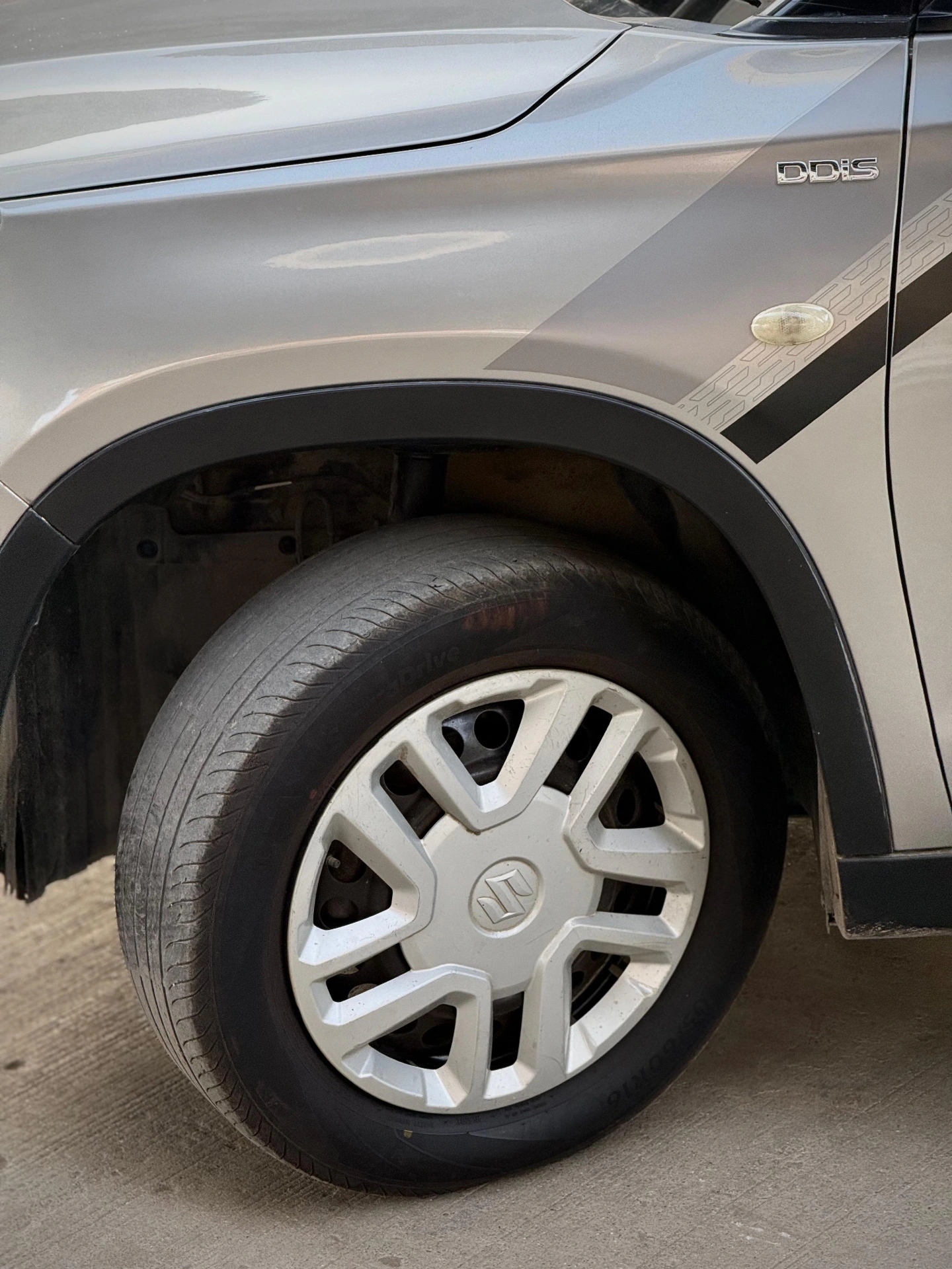 Suzuki Vitara Brezza (2018) 10