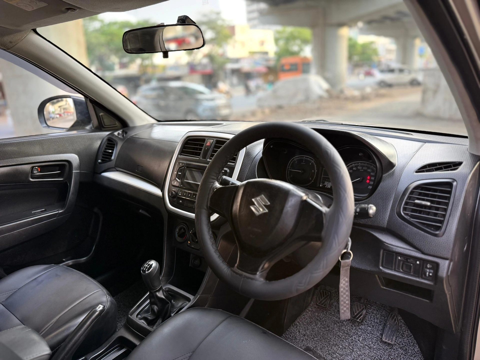 Suzuki Vitara Brezza (2018) 15