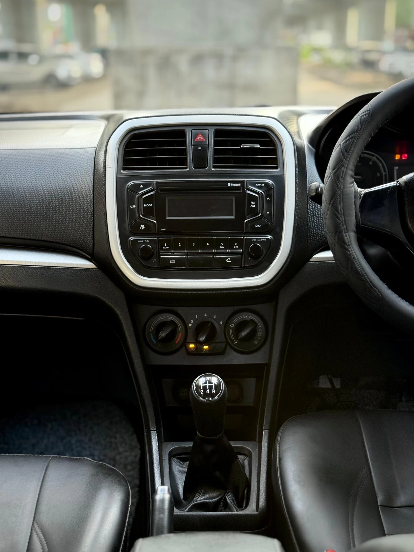 Suzuki Vitara Brezza (2018) 19