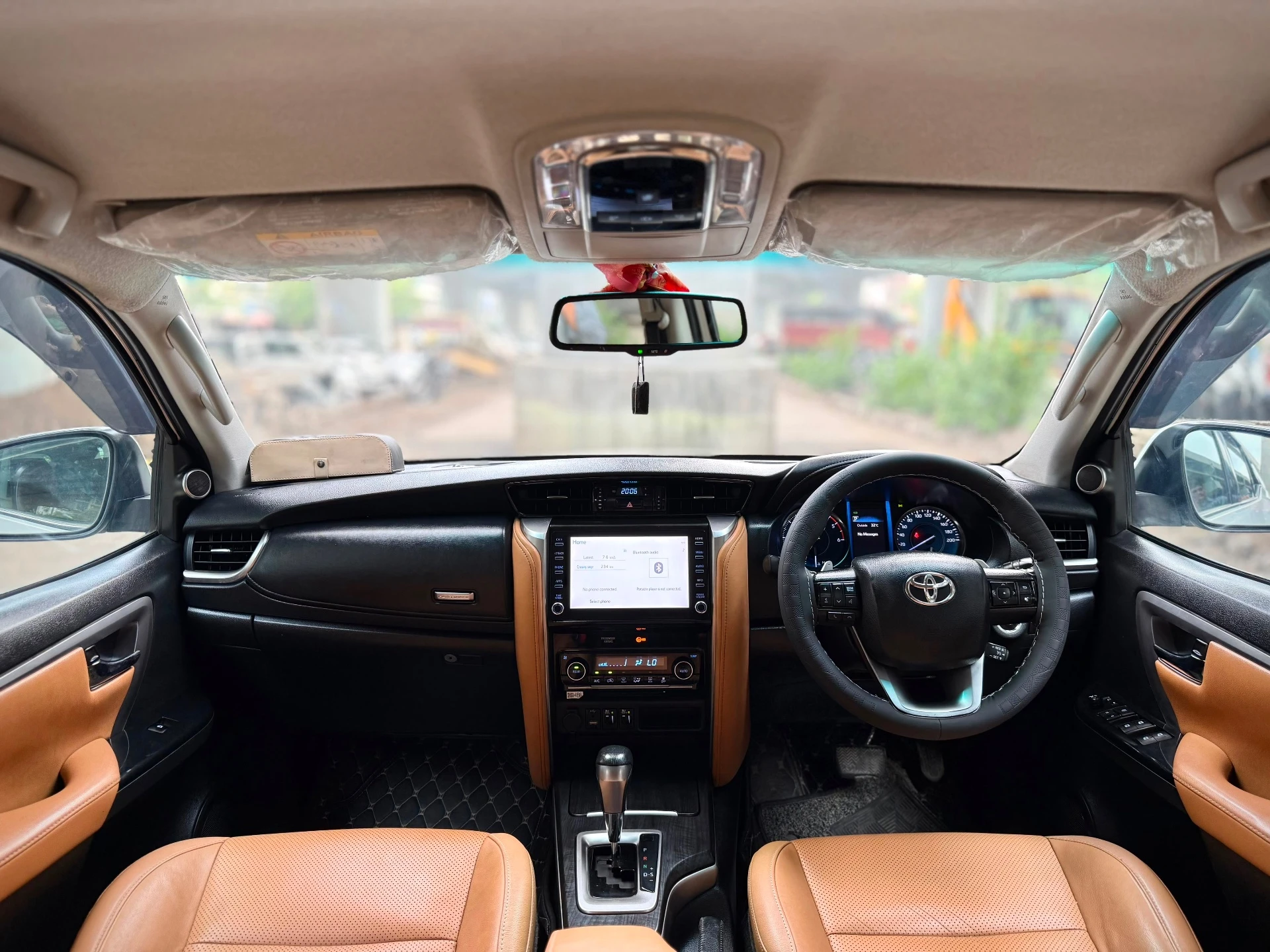 Toyota Fortuner (2021) 17