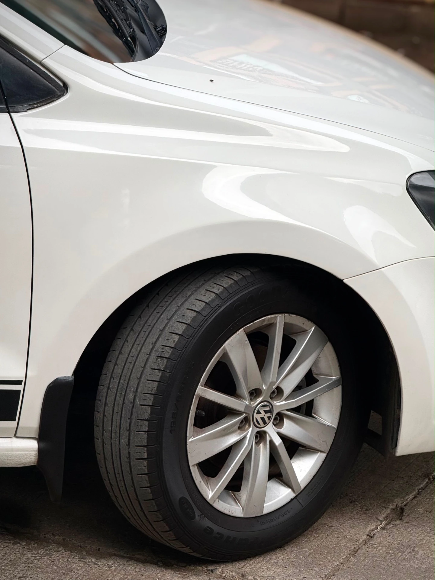 Volkswagen Polo (2016) 10