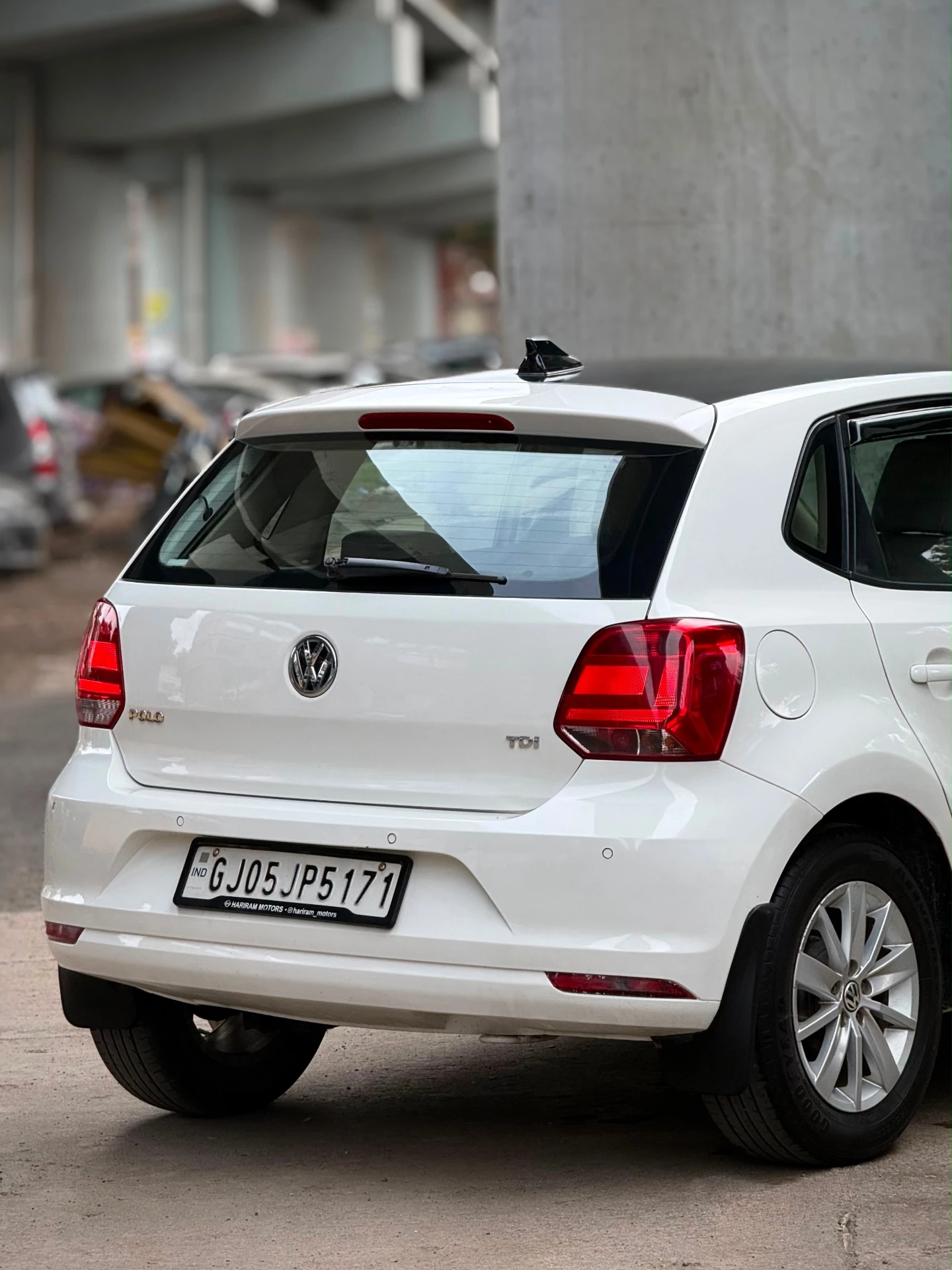 Volkswagen Polo (2016) 18