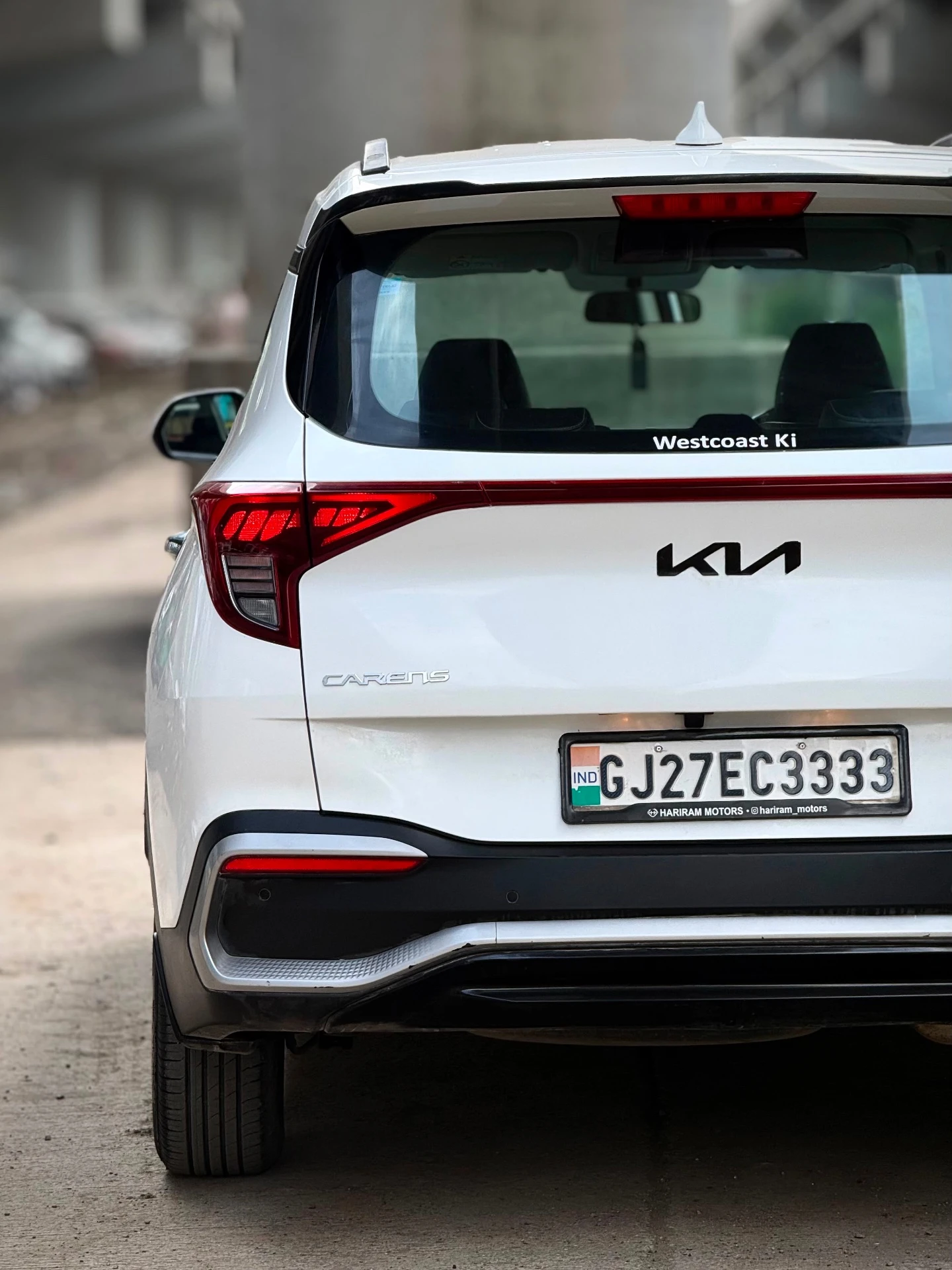 Kia Carens (2023) 18