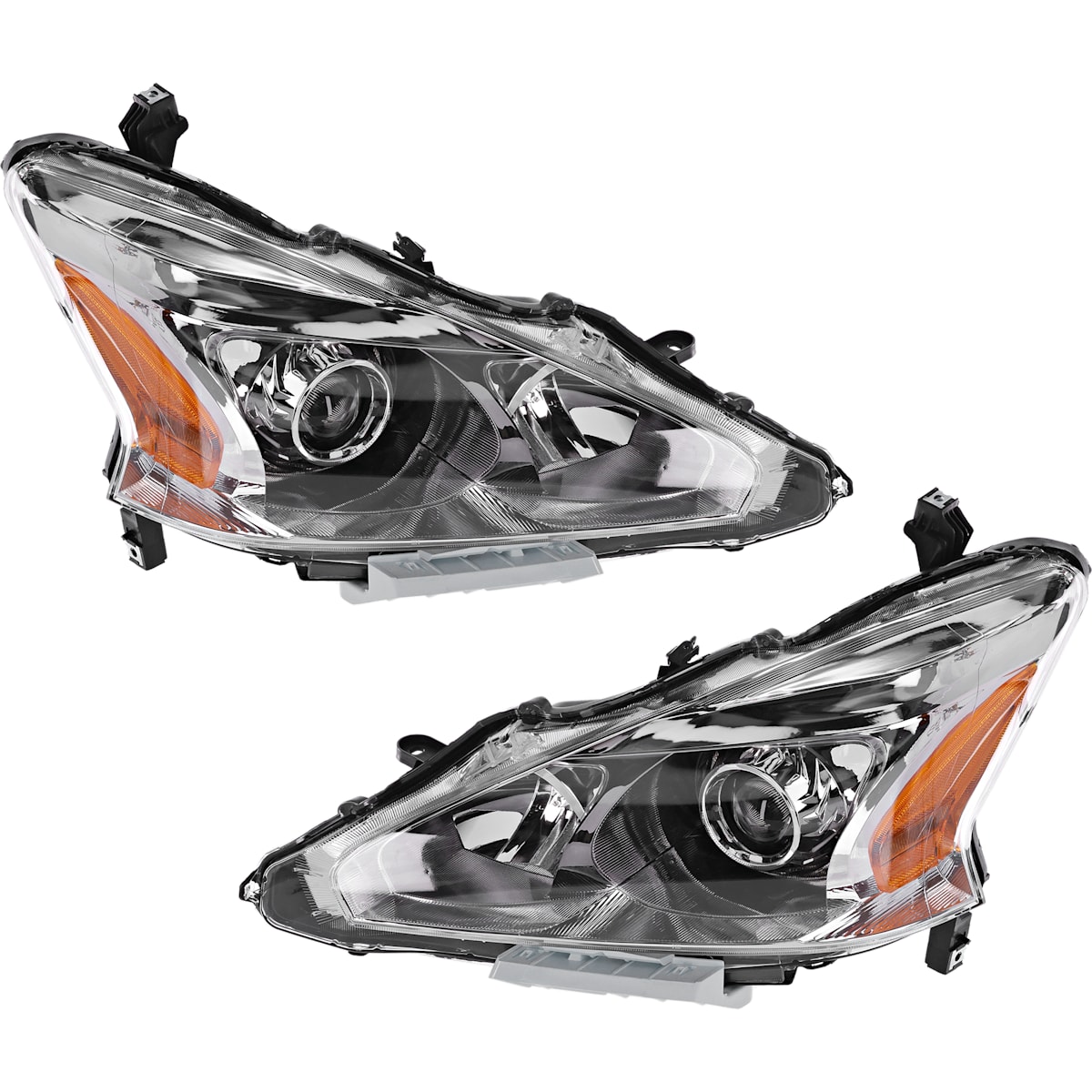 Replacement Driver and Passenger Side Headlights, With bulb(s), Halogen, Clear Lens