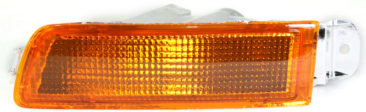 AM AVALON 95-97 SIGNAL LAMP LH Assembly On Bumper SKU 3121607LAS Partslink TO2530123 OEM 81520AC010