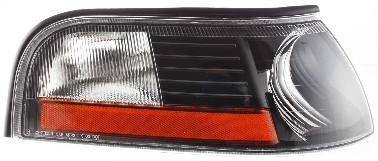 AM MARAUDER 03-04 CORNER LAMP RH Lens and Housing Park Signal Side Marker SKU 3311564RUS2 Partslink FO2521172 OEM 3W3Z13200BA