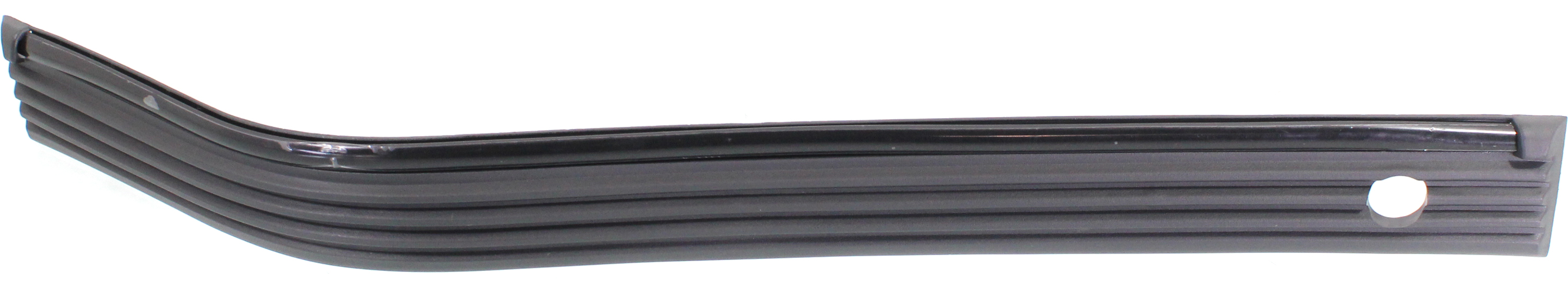 AM C K FULL SIZE P U 88-02 FRONT BUMPER MOLDING RH Black 2 Piece Type SKU 5778-3 Partslink GM1059215 OEM 15682334