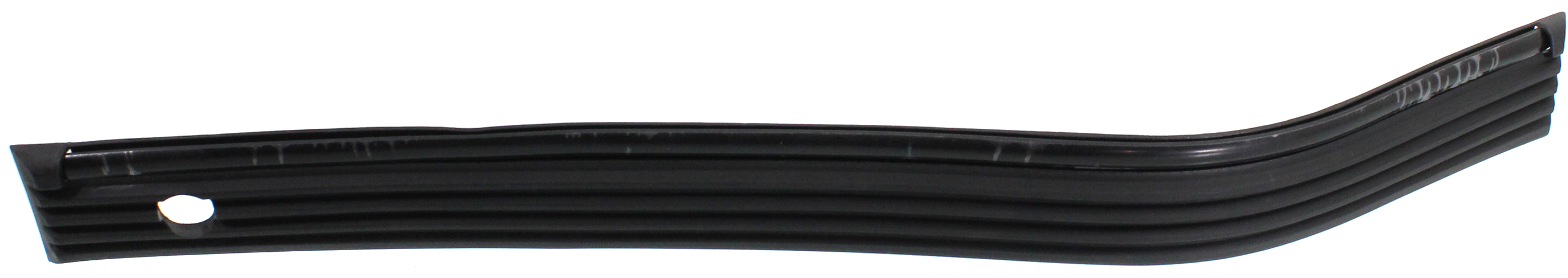 AM C K FULL SIZE P U 88-02 FRONT BUMPER MOLDING LH Black 2 Piece Type SKU 5778-4 Partslink GM1058215 OEM 15682333