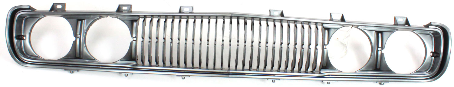 AM NISSAN 620-72-79 GRILLE Painted Argent Shell and Insert w Molding SKU 639 Partslink NI1200103 OEM F2301B9501