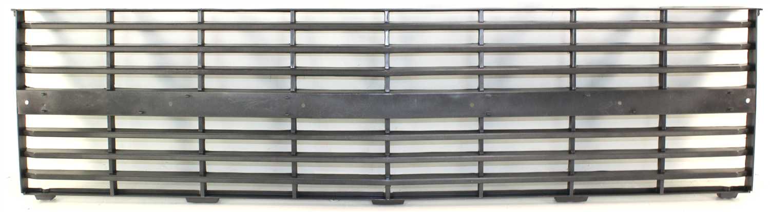 AM CHEVY C K SERIES 83-84 GRILLE Dark Argent Shell and Insert w o Center Bar SKU 6724 Partslink GM1200125 OEM 14043881