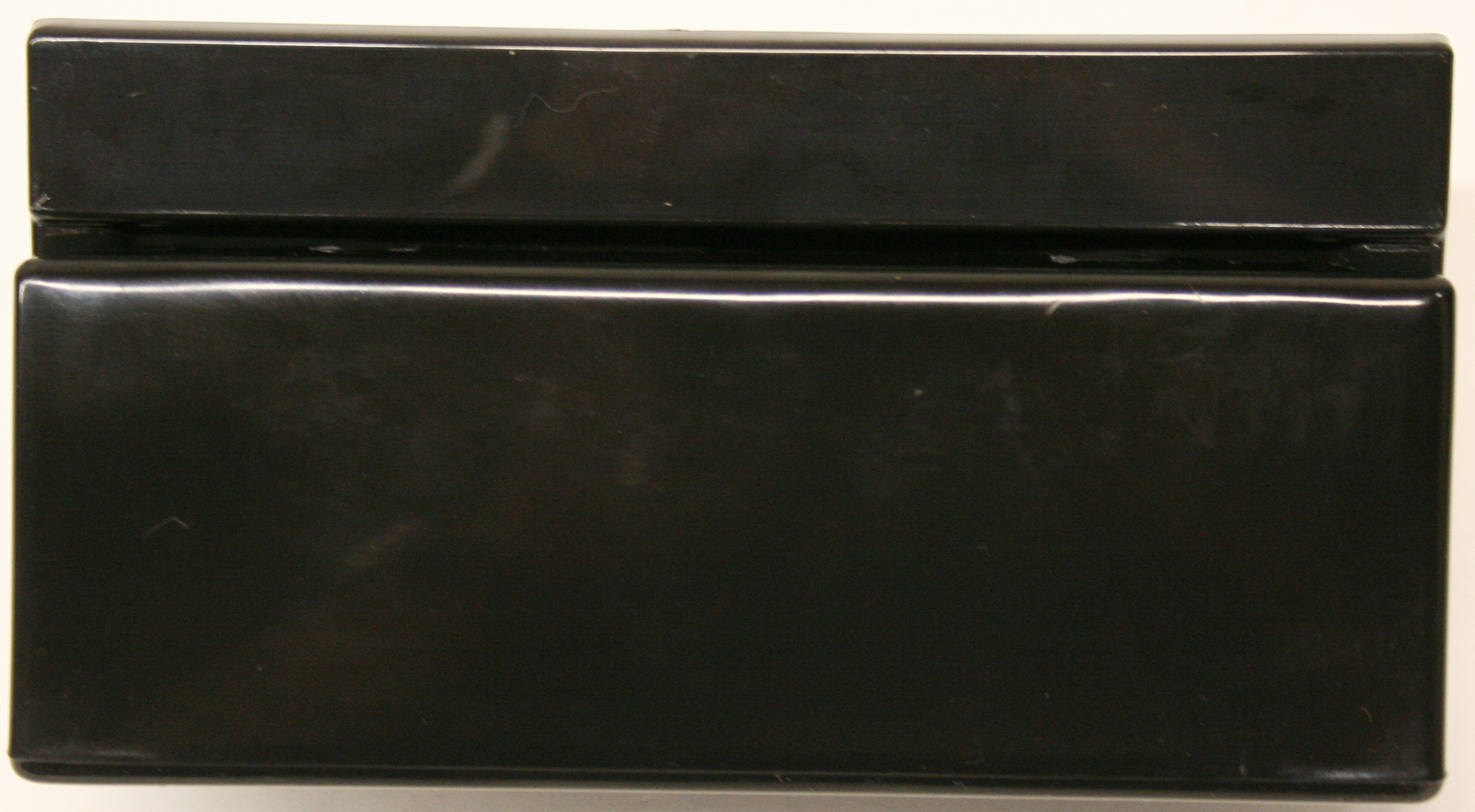 AM ESCALADE 00-06 TAILGATE HANDLE Outside Liftgate Smooth Black Overhead Type Door w o Keyhole SKU ARBC580708 Partslink GM1915120 OEM 15046564