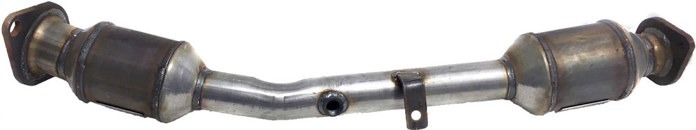 AM Catalytic Converter SKU DAV17146