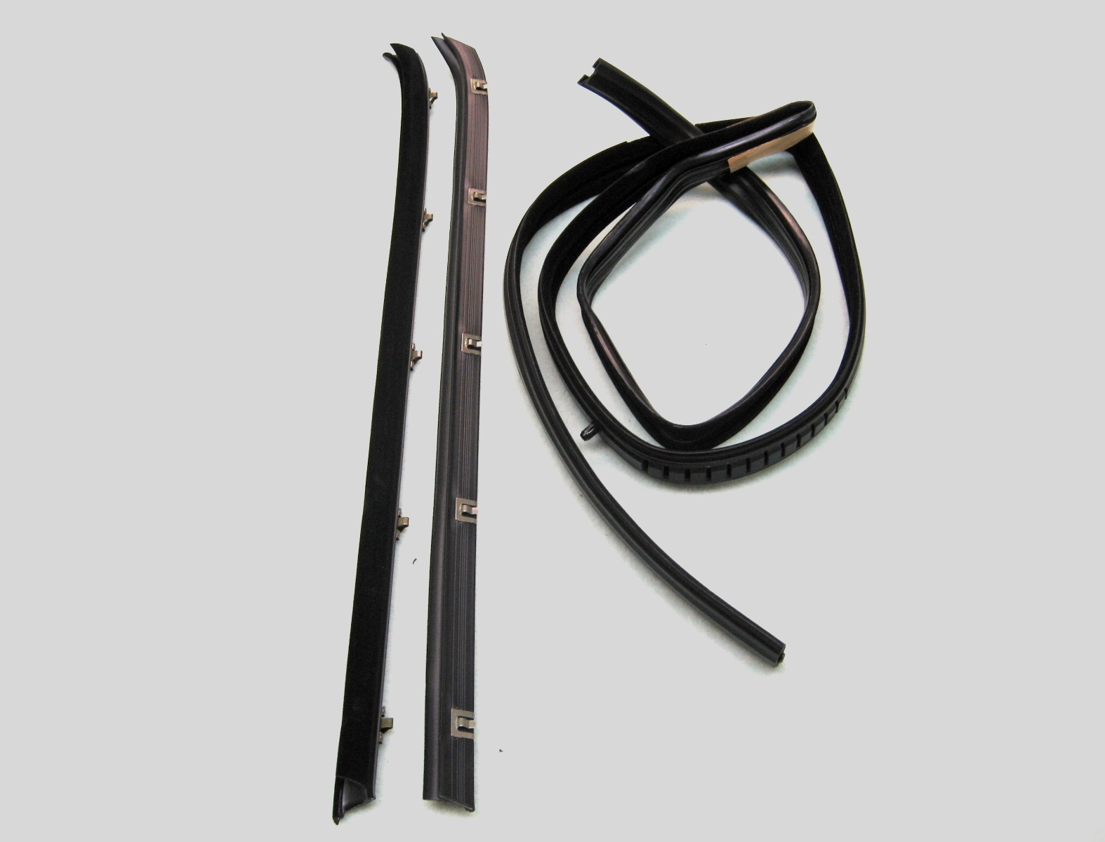 AM Fairchild Industries Window Channel SKU FAIKG1009B OEM 14027778-14027777-15569071-140