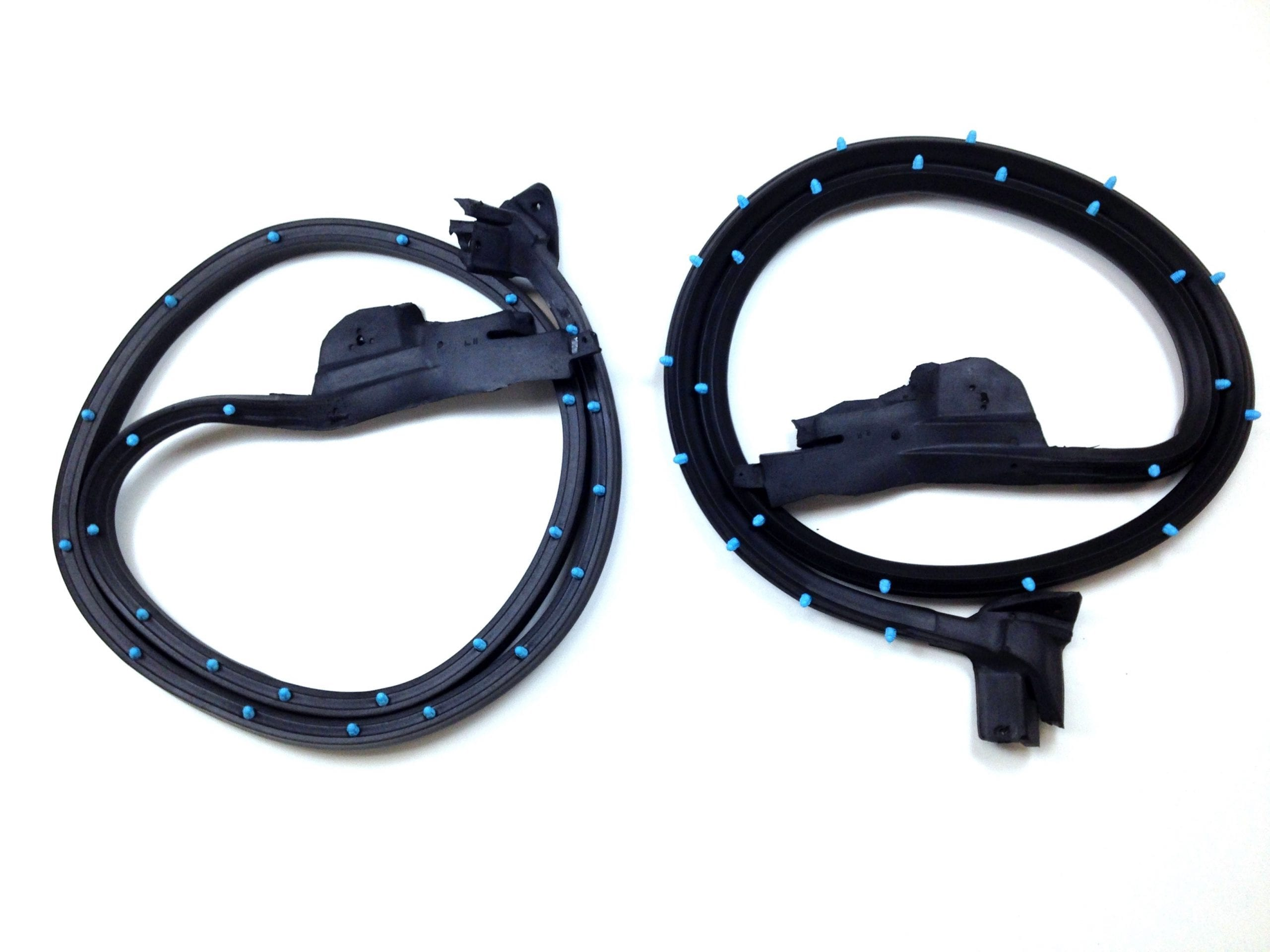 AM 1984-1989 GM Chevrolet CorvetteDoor Seal Kit DRIVER SIDE PASSENGER SIDE Kit SKU FAIKG3134 OEM 17986019-17986020