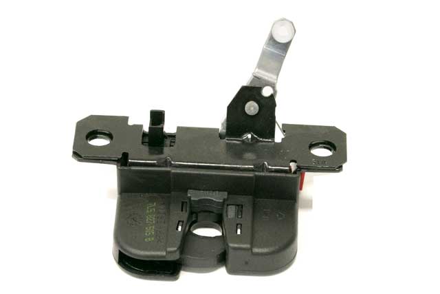 AM Hood Latch SKU GXL95551250502