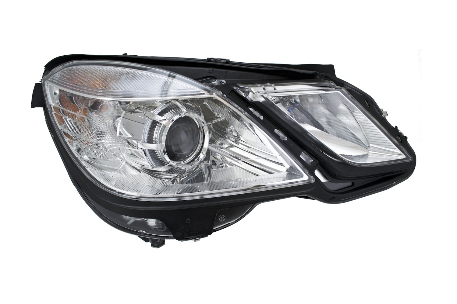 AM Headlight SKU H57010800081 OEM 2128208661-2128209661 A2128208