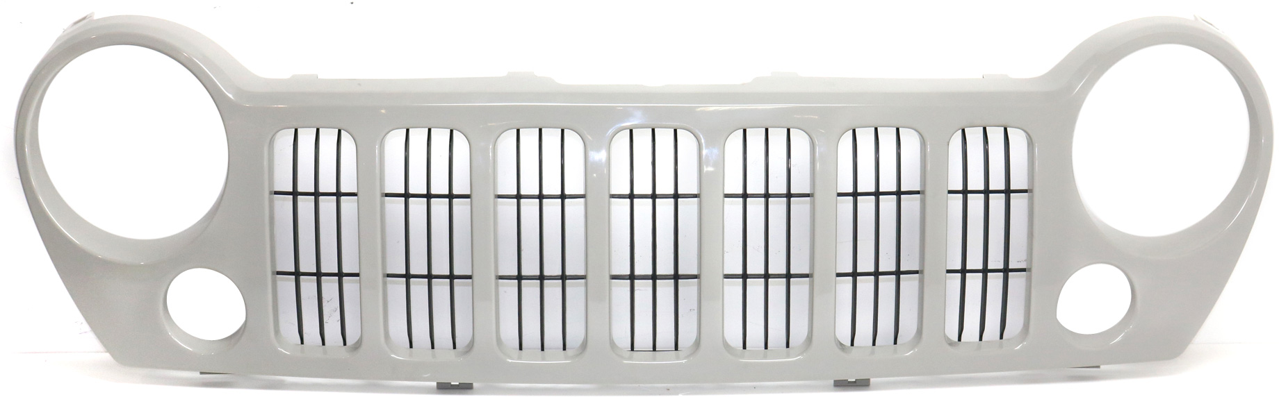 AM LIBERTY 05-07 GRILLE Paintable w Fog Light Holes SKU J070120 Partslink CH1200291 OEM 5JJ86ZZZAF