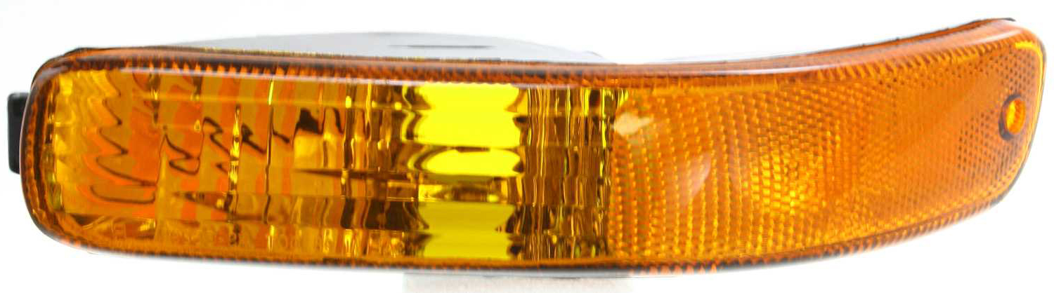 AM LIBERTY 02-04 PARK LAMP LH Lens and Housing Park Signal Side Marker Lamp SKU J106302 Partslink CH2520139 OEM 55155911AC