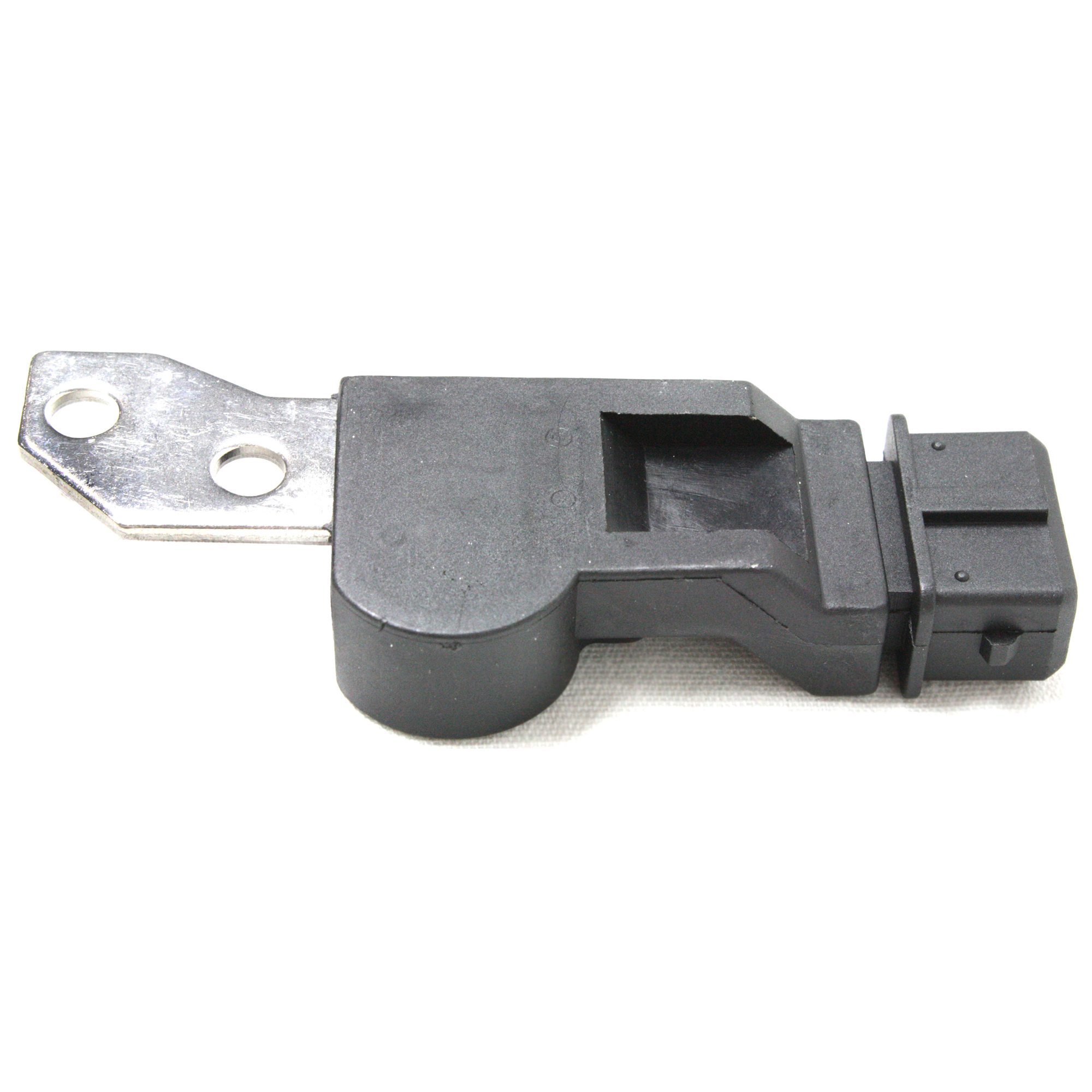 AM AVEO 04-08 CAMSHAFT POSITION SENSOR 3 terminals Blade type SKU JC311603 OEM 73589-96321-715305-917746-2134