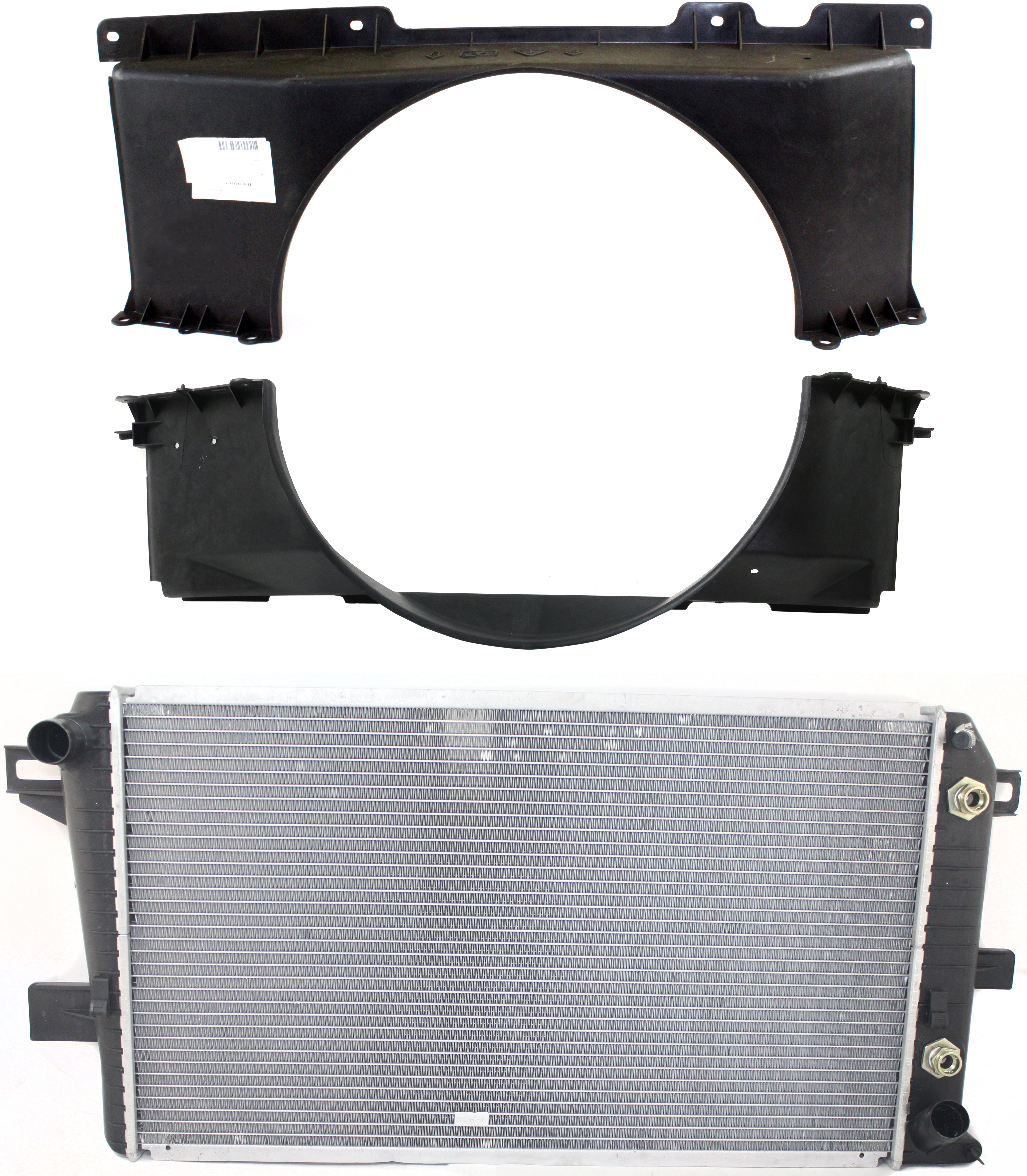 AM SILVERADO SIERRA P U 01-05 RADIATOR 6.6L Diesel 3 pc Kit with Fan Shroud SKU KIT 011019-08 Partslink GM3010285 GM3110140 GM3110141 OEM 89018318-15088324-15196054