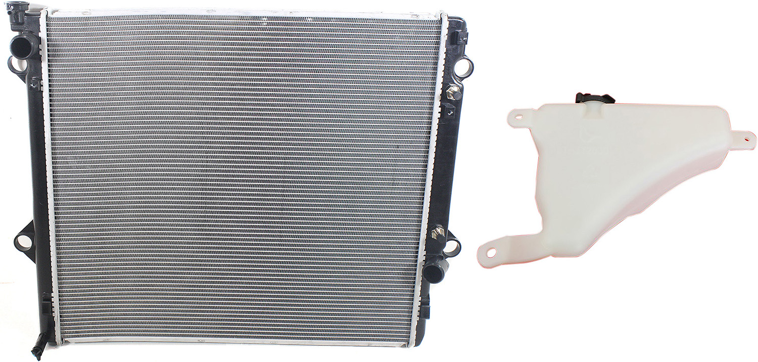 AM 4RUNNER 03-09 RADIATOR 2 pc kit 8 Cyl 4.7L w Coolant Reservoir SKU KIT 052623-52 Partslink TO3010275 LX3014105 OEM 1640050300-1647050140