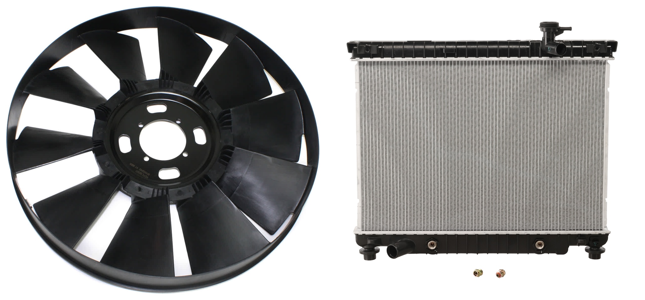 AM ENVOY TRAILBLAZER 02-09 RADIATOR 2 pc Kit 4.2L Eng. includes Radiator Fan Blade SKU KIT 091825-167 Partslink GM3112117 OEM 15229250