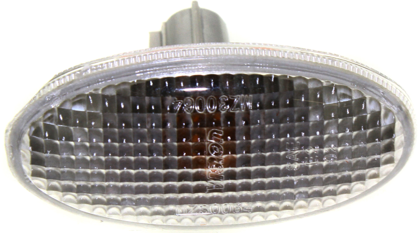 AM MAZDA 3-04-11 MAZDA 2-11-14 FRONT SIDE MARKER LAMP RH=LH Assembly Side Repeater SKU M104901 Partslink MA2570102 OEM GJ6A51120E