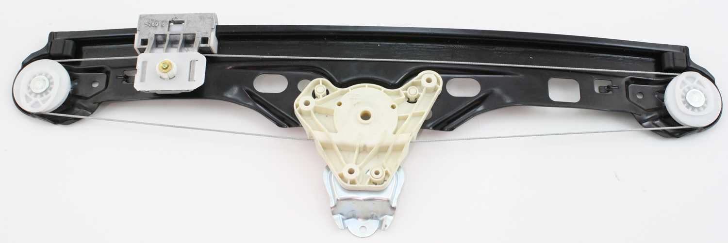 AM C CLASS 01-05 REAR WINDOW REGULATOR RH Power w o Motor 203 Chassis SKU M491733 Partslink MB1551112 OEM 2037300446