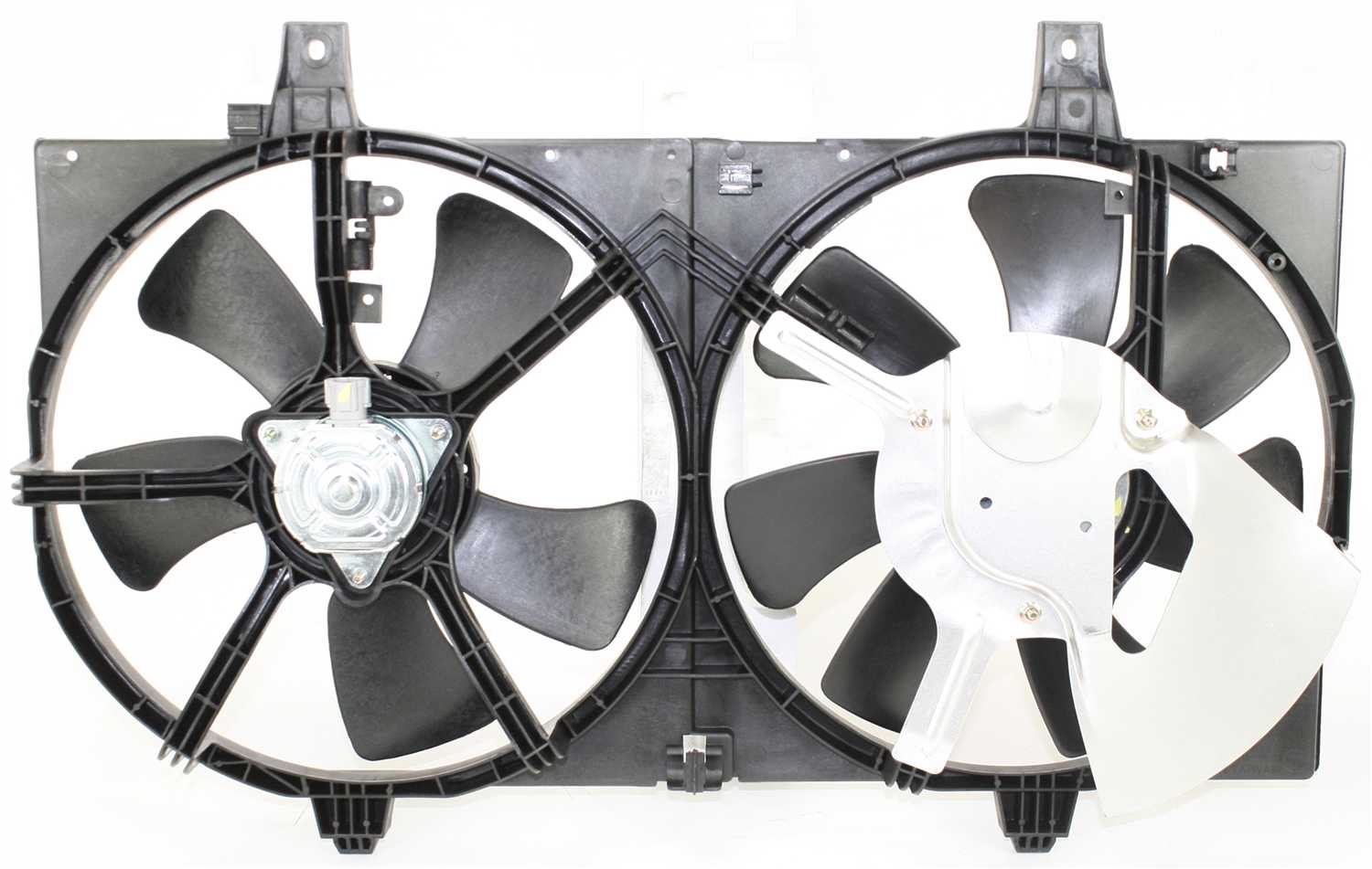 AM SENTRA 02-06 RADIATOR FAN SHROUD ASSEMBLY w Air Conditioning 1.8L Eng SKU N160927 Partslink NI3115123 OEM 214814Z320