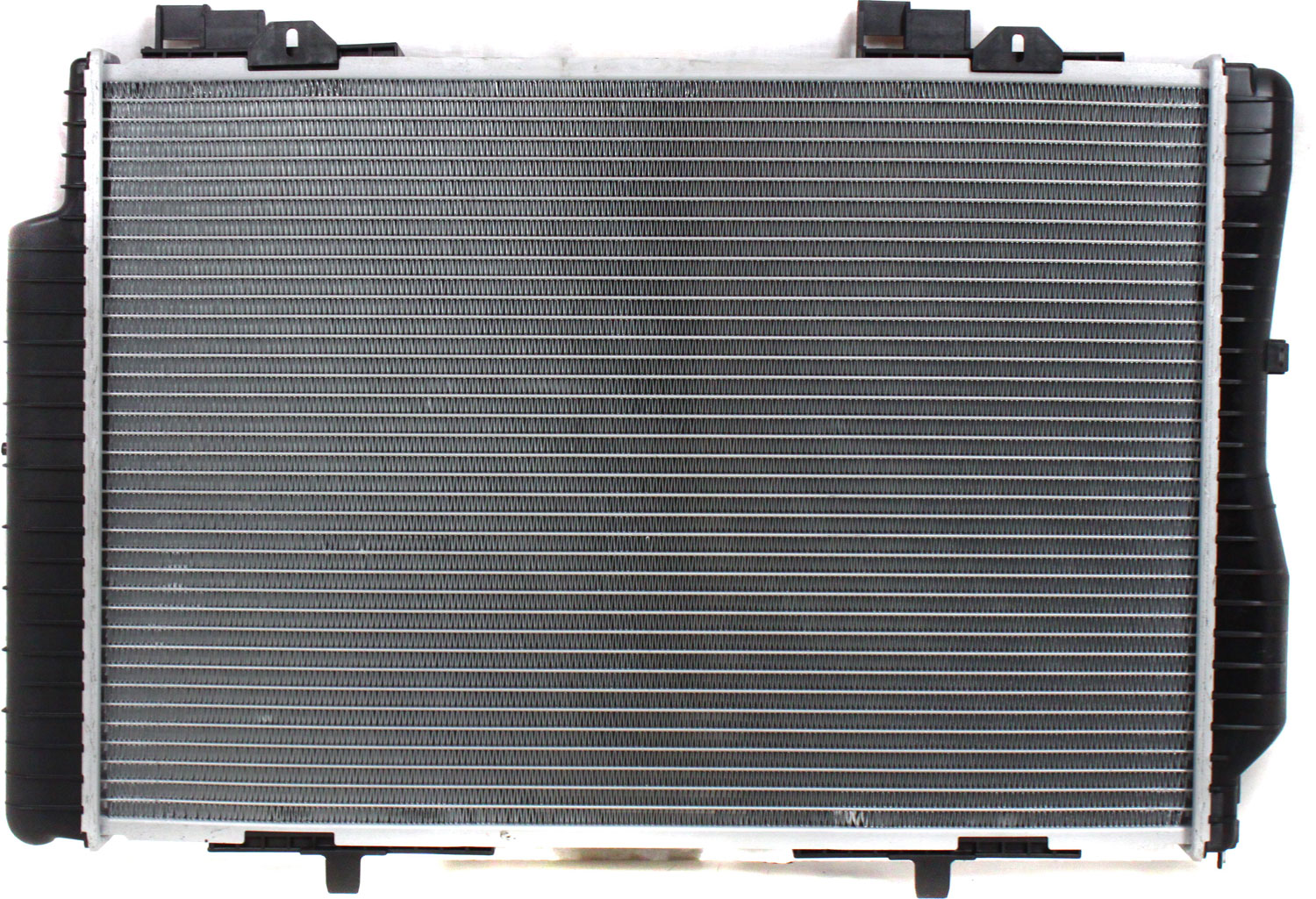 AM C280-94-97 C36-95-97 RADIATOR SKU P1845 Partslink MB3010104 OEM 2025004103
