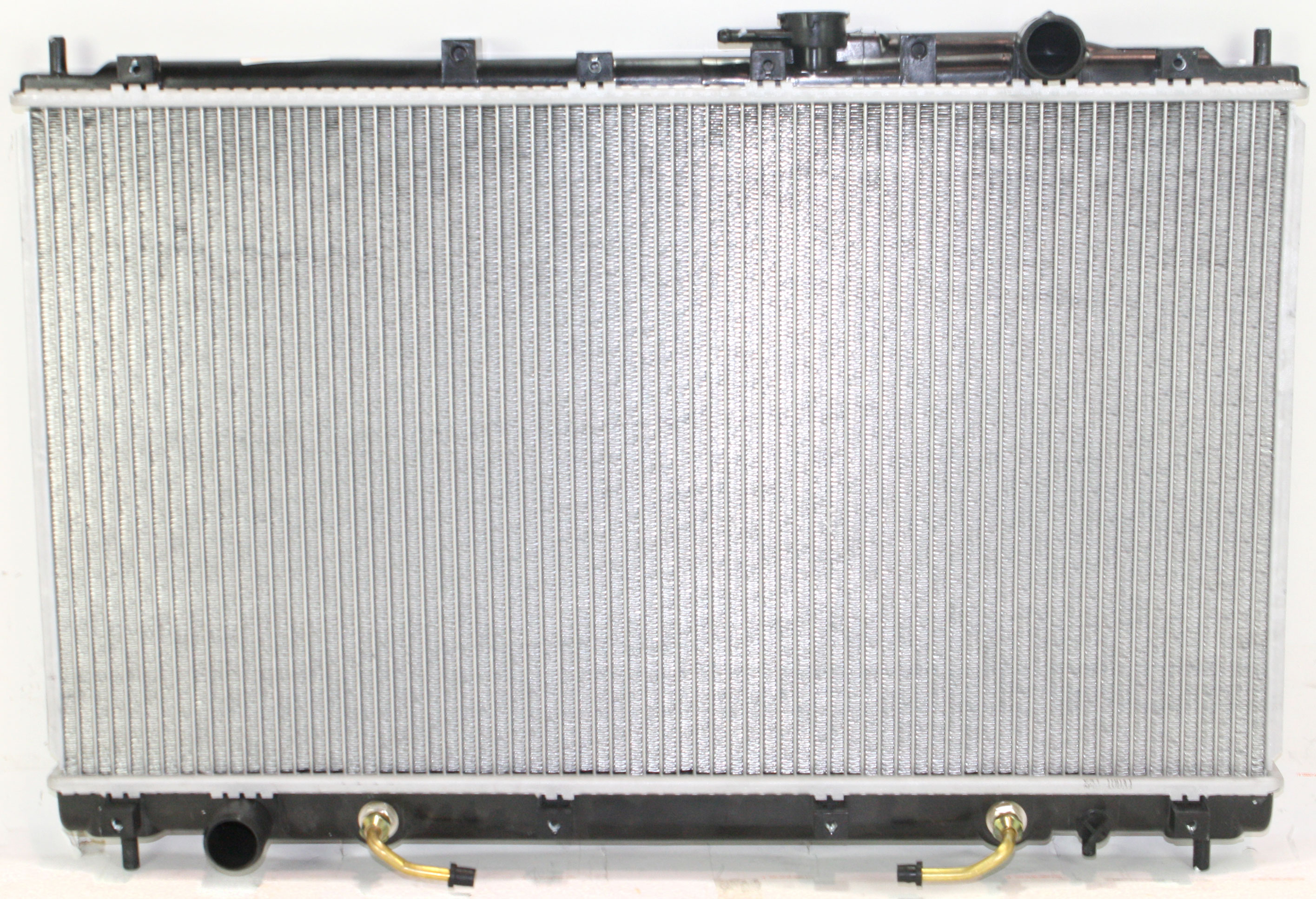 AM DIAMANTE 97-04 RADIATOR SKU P1906 Partslink MI3010102 OEM MR431051