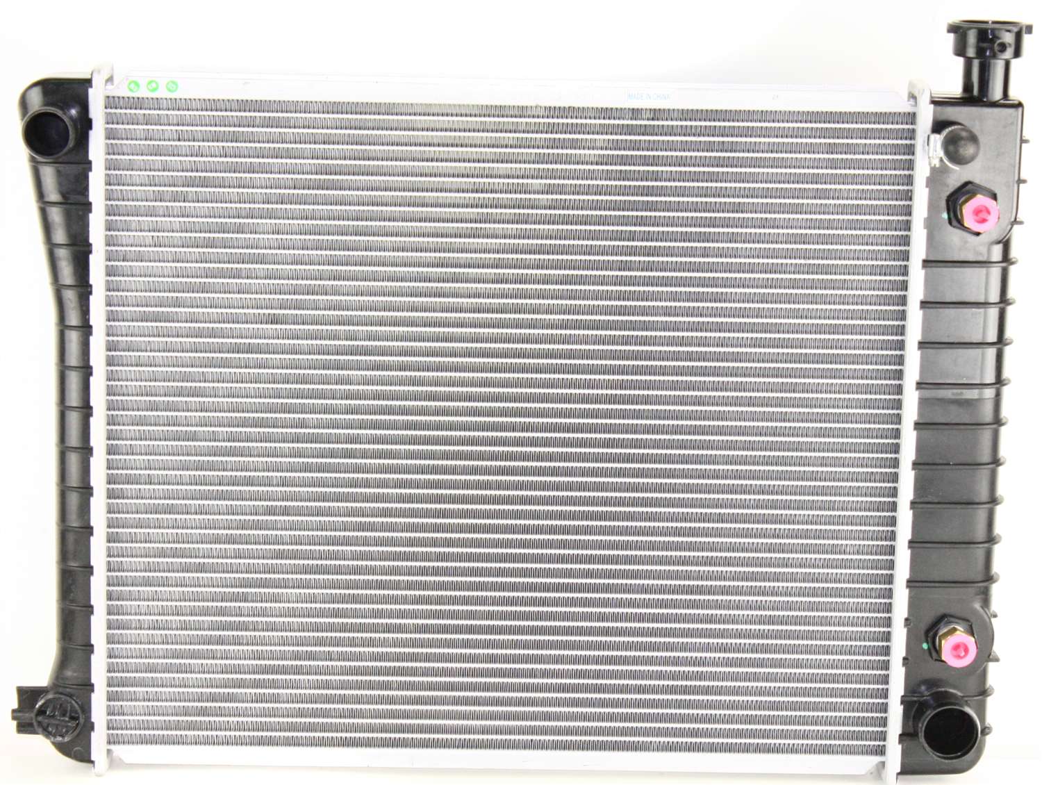 AM C K 1500 P U 88-93 RADIATOR 6cyl w o Engine Oil Cooler 21 Between tanks SKU P434 Partslink GM3010250 OEM 52467213