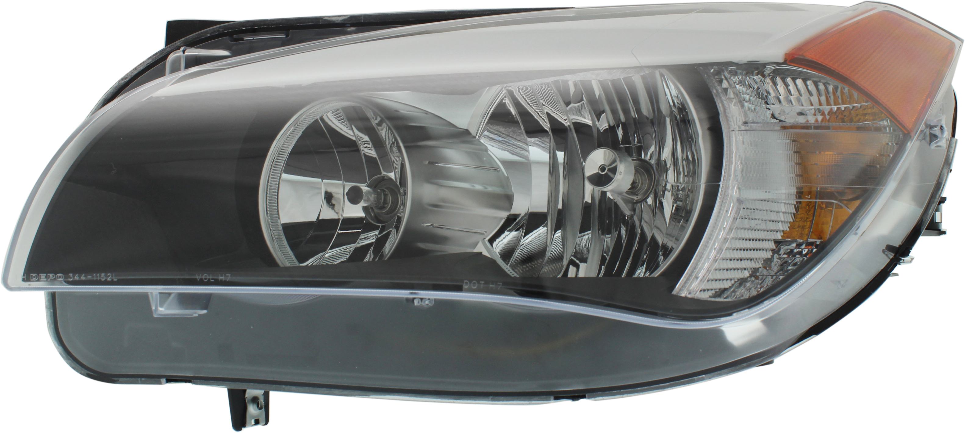 AM X1-12-12 HEAD LAMP LH Assembly Halogen SKU RB10010002 Partslink BM2502178 OEM 63112990005 PFM