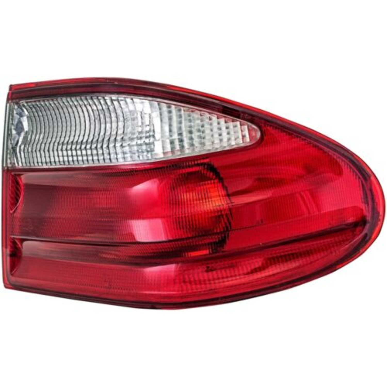 AM TAIL LAMP RH SKU RB1611695 OEM BZ044 U100R 2108203664-8222-00