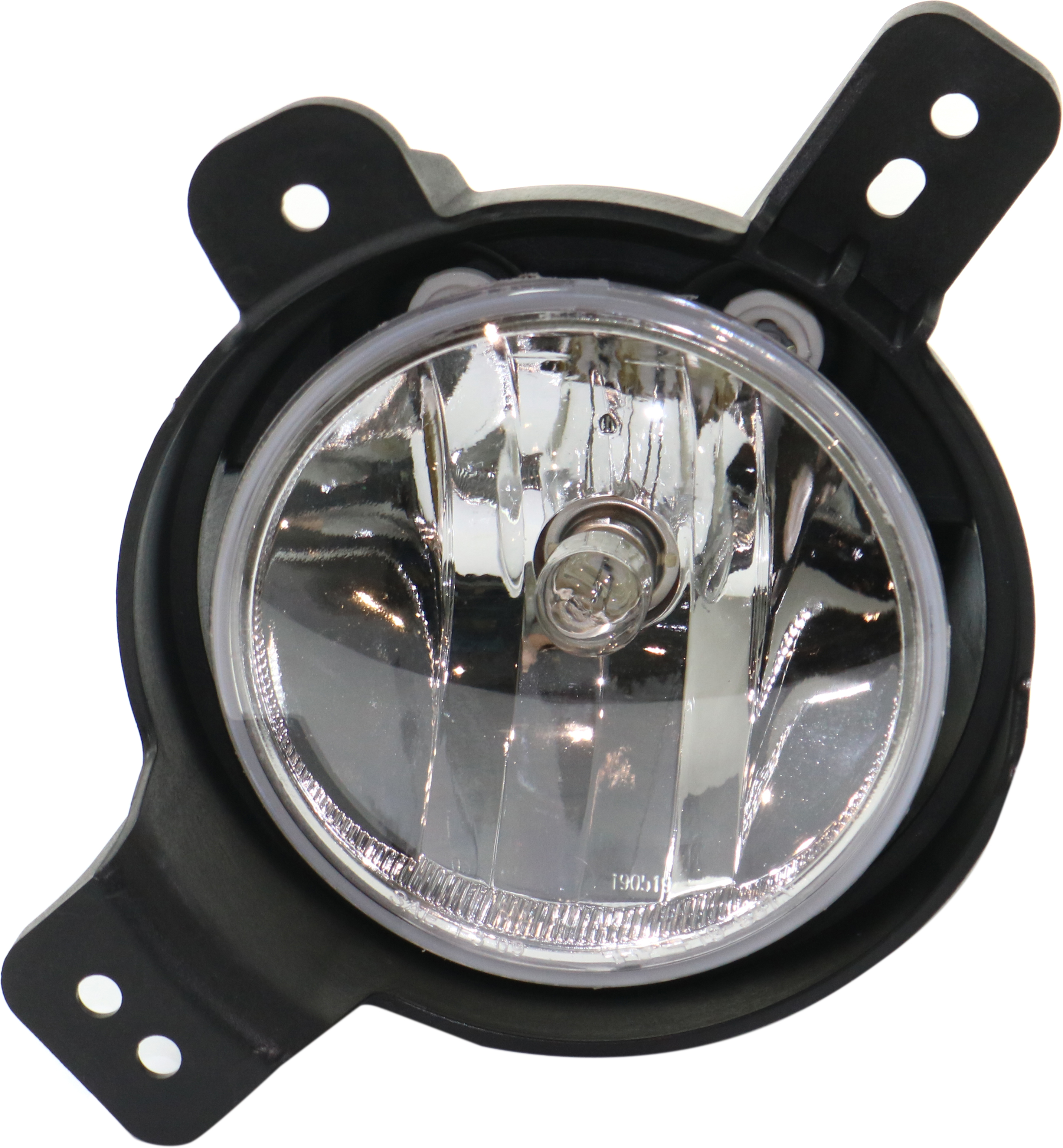 AM SONIC 17-19 FRONT FOG LAMP LH Assembly w RS Package Hatchback Sedan SKU RC10750004 Partslink GM2592318 OEM 42491106