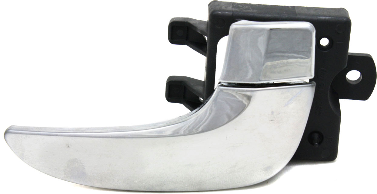 AM RENDEZVOUS 04-05 FRONT INTERIOR DOOR HANDLE RH Chrome Ultra Model SKU REPB462139 Partslink GM1353154 OEM 10376823
