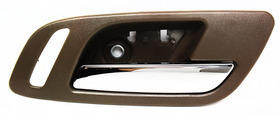 AM SILVERADO SIERRA 1500-07-13-2500 HD 3500 HD 07-14 FRONT INTERIOR DOOR HANDLE RH Chrme Lvr and Brwn Hsg. w o Hole Excludes 2007 Classic SKU REPC462325 Partslink GM1353150 OEM 22855621