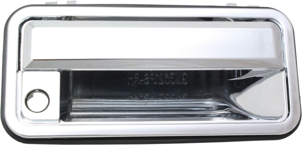 AM C K FULL SIZE P U 88-01 FRONT EXTERIOR DOOR HANDLE RH Chrome w Key Hole SKU REPC462347C OEM 15727338 PFM
