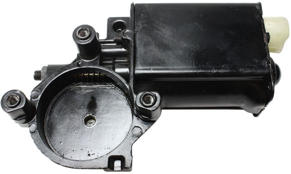 AM C K SERIES 77-81 WINDOW MOTOR LH Front 76-82 Corvette RH SKU REPC468702 OEM 5045665