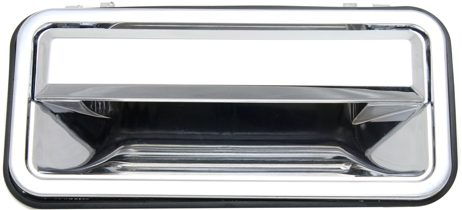 AM C K FULL SIZE P U 92-00 REAR EXTERIOR DOOR HANDLE LH Chrome w o Key Hole SKU REPC491382C OEM 15742233 PFM