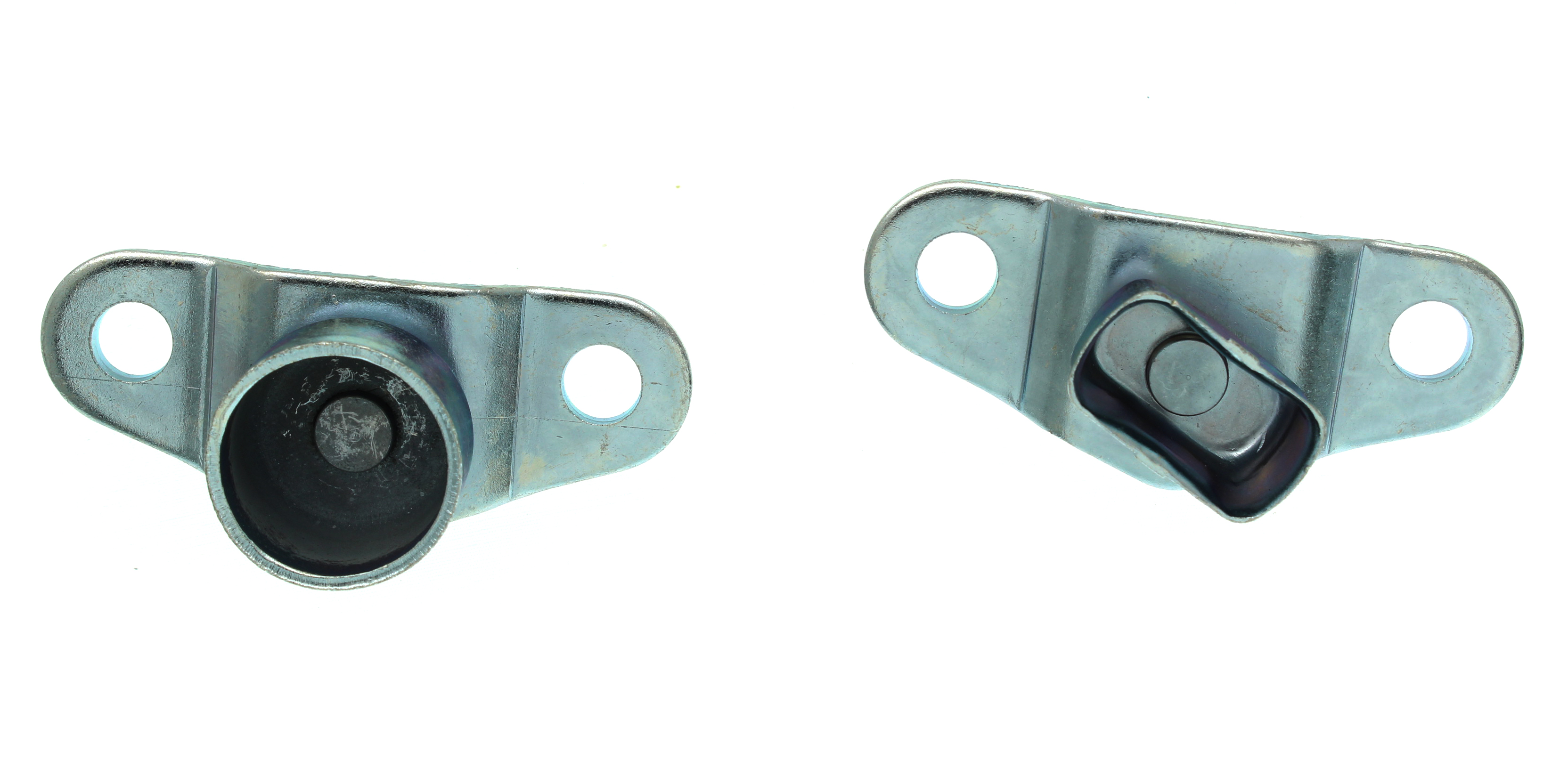 AM C K FULL SIZE P U 88-00 TAILGATE HINGE RH and LH Mounted on Bed SKU REPC582901 OEM 15521579-15603558