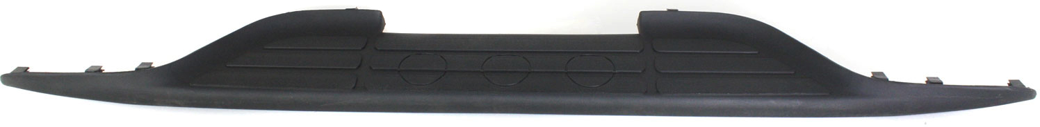 AM SILVERADO SIERRA 99-06 REAR BUMPER STEP PAD Center Exc. SS Models Includes 2007 Classic SKU REPG764904 Partslink GM1191121 OEM 12335696